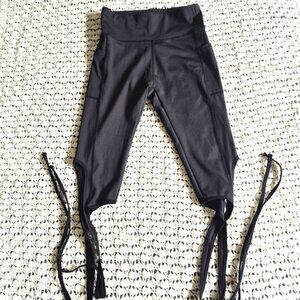 Leggings Park Capri Leggings Turnout Tie Up Women's Size M Black Stretchy